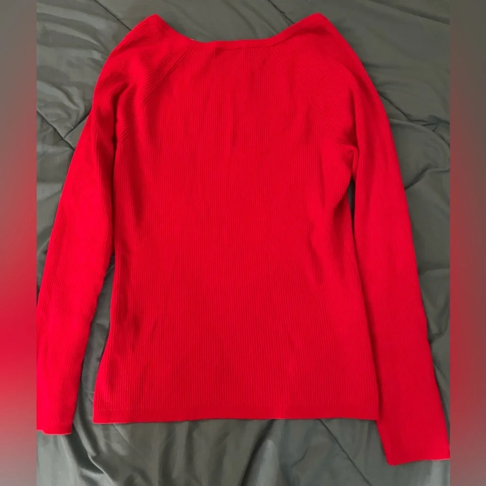 EUC NY & Co Red Sweater w/ Gold Zipper Detail